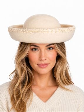 Vintage Ivory‎ felt Soutache hat
